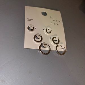 NICKLE FREE SILVER HUGGIE EARRINGS